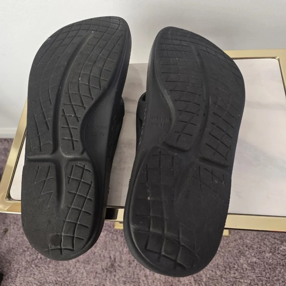 Oofos Ooriginal Men 14 Black Thong Flip Flop Recovery Sport Slip-On Shoe